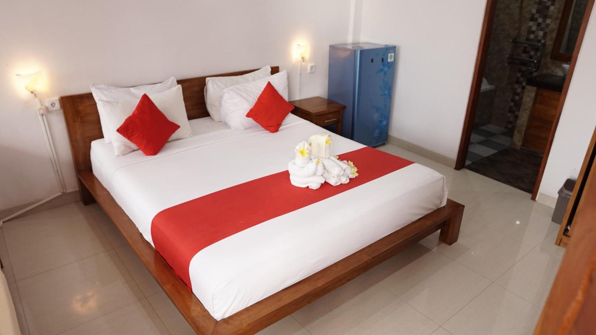 Lovina Grand Raka Homestay מראה חיצוני תמונה