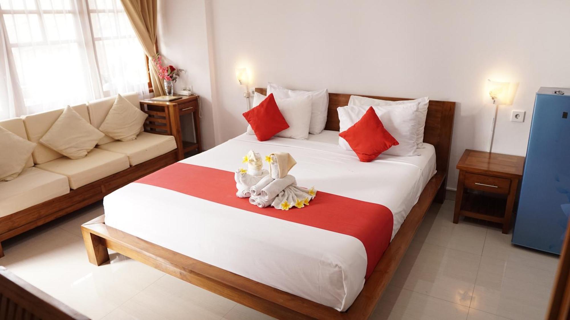 Lovina Grand Raka Homestay מראה חיצוני תמונה